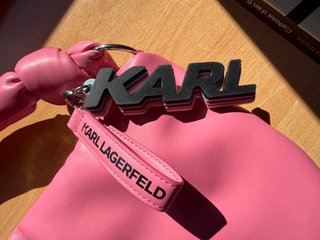Bolso Karl Lagerfeld color fucsia