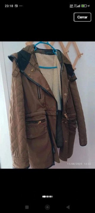 Parka 2 en 1 Zara color caqui