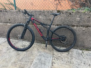 Bicicleta da Montagna Specialized 29” Carbonio