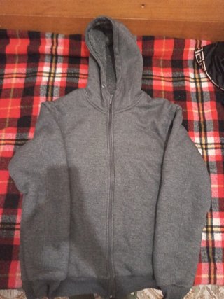 Chaqueta con capucha gris