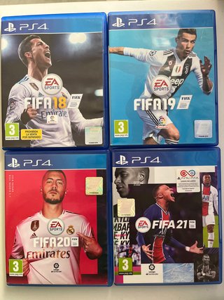 Lote 4 Juegos FIFA (18, 19, 20, 21) PS4