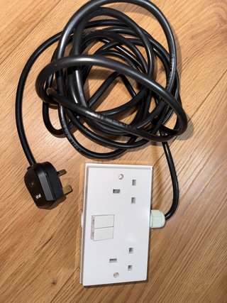 Regleta Eléctrica con 2 Enchufes e Interruptores