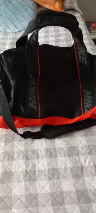 Bolsa de Deporte Nike Negra y Roja