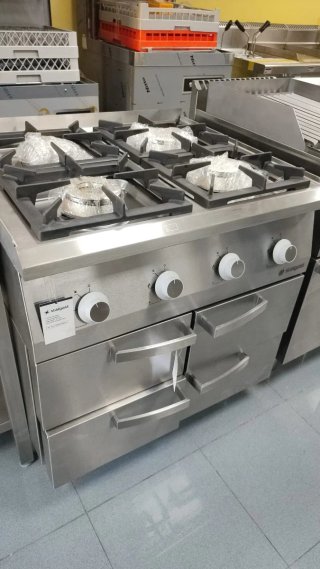 Cocina 4 Fuegos Stalgast con Cajones