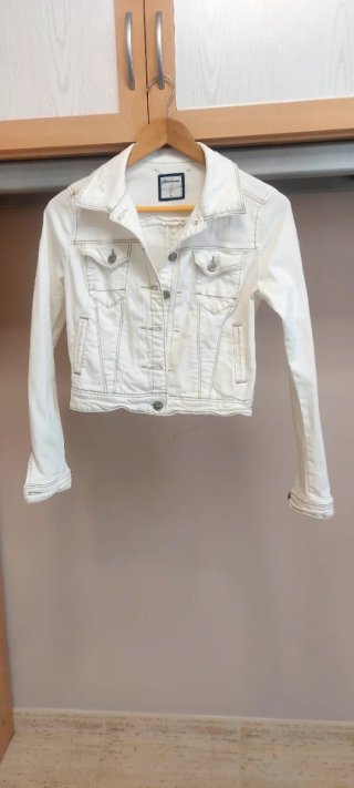 Chaqueta Vaquera Blanca Stradivarius