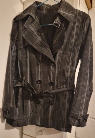 Chaqueta de cuadros negra