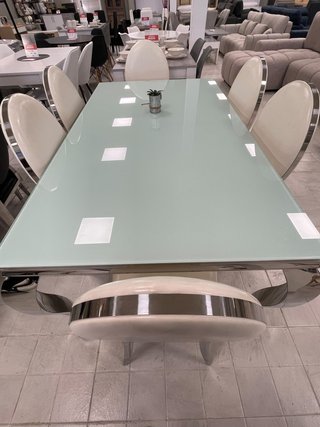 Mesa de Comedor Moderna con Sillas