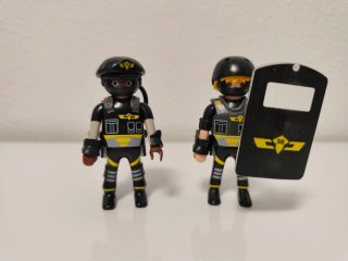 Lote Playmobil 2 figura Fuerzas Especiales Policía