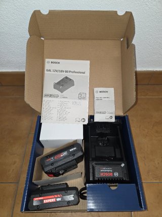 Set 2 Baterías Bosch Expert 18V 4Ah y Cargador