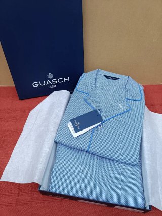 Pijama tela algodón 2 piezas. Guasch