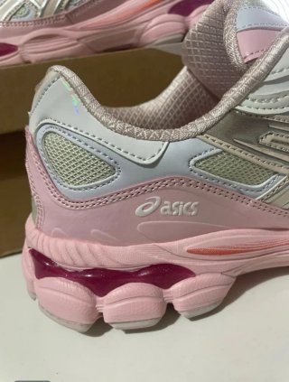 Deportivas Asics Gel Rosa y Blanco