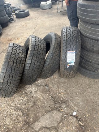 4 Neumáticos Bridgestone 255/70 R16 111T