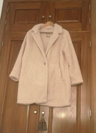 Abrigo de borreguito beige esmara