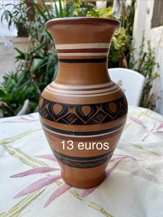 Jarrón de cerámica artesanal