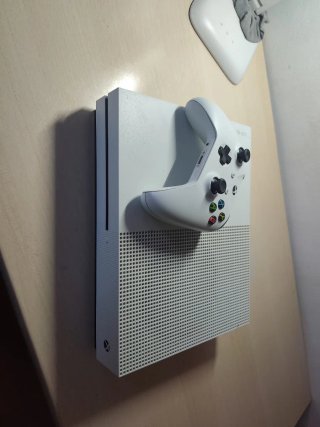 Xbox One S 1TB Bianca