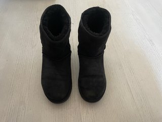 Botas UGG Negras Talla 41