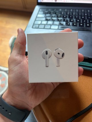 Apple AirPods 4
