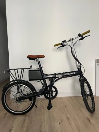 Bicicleta eléctrica plegable + casco y candado