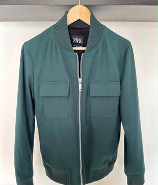 Chaqueta Bomber Zara Verde Talla M