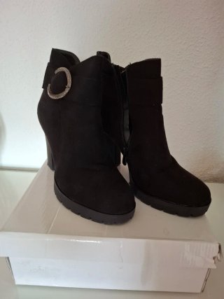 Botines Negros Talla 39