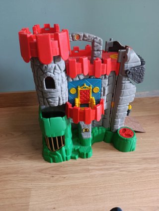 Castillo de Juguete con Catapulta