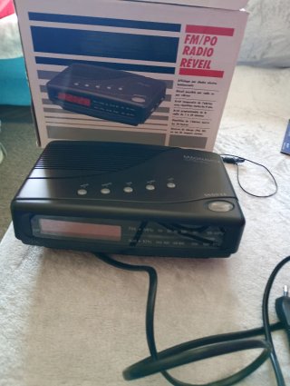 Radio Despertador Magnavox