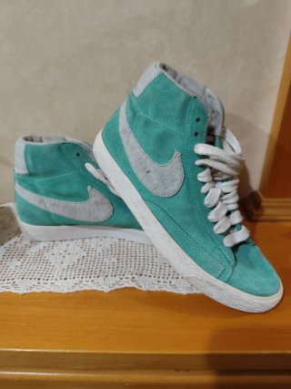Scarpe Nike Alte Scamosciate verde/Turchese 37,5