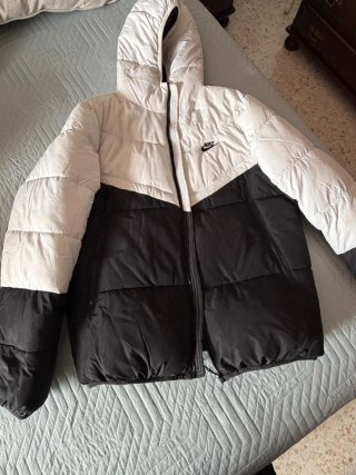 Chaquetón Nike Blanco y Negro
