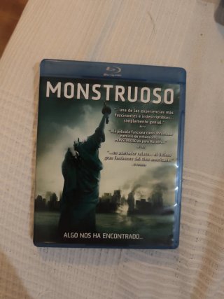 Blu-ray Monstruoso.