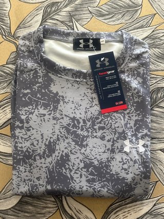 Camiseta Under Armour Gris Talla L