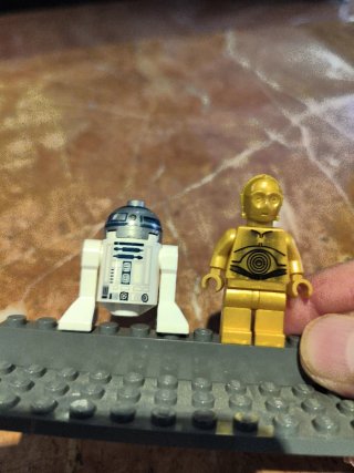 Minifiguras LEGO Star Wars R2-D2 y C-3PO