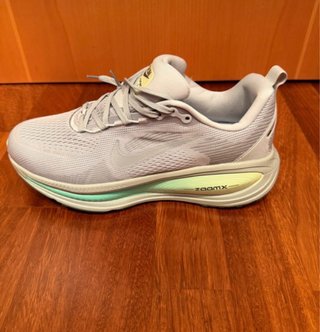 LOTE zapatillas running Nike Vomero 18