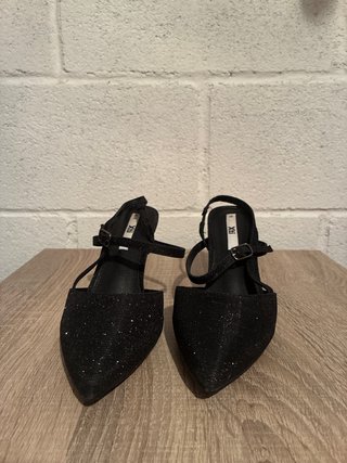 Zapatos de fiesta negros Xti.