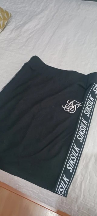 Falda elástica SikSilk negra