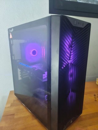 PC da gioco con Intel i5-10400, RTX 3070, 16GB RAM, SSD 500GB NVMe, Windows 11