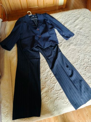 Traje de chaqueta y pantalón azul talla 52