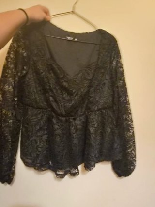 Top de encaje negro