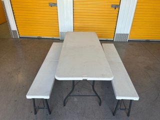 Mesa Plegable con 2 Bancos 180cm