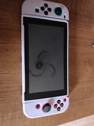 Nintendo Switch con funda rosa