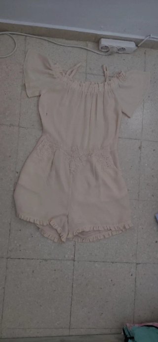 Mono de verano beige