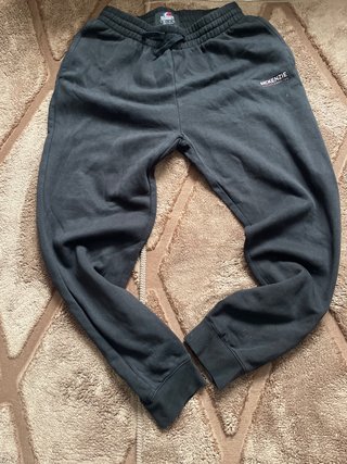 Pantalón de chándal McKenzie negro