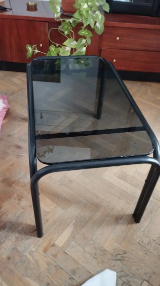 Mesa Auxiliar con Estructura Metálica