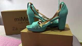 Zapatos de tacón ancho miMaO