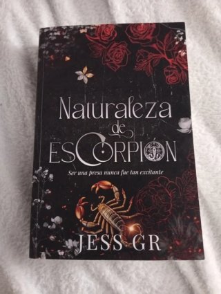 Naturaleza de Escorpión (Dark Romance) (Spanish...