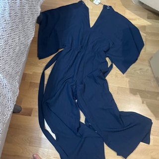 Mono Azul de Manga Larga