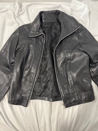 Chaqueta de cuero negra