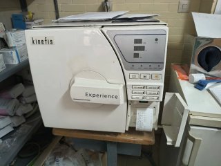 Autoclave Kinefis Experience 12 Litros