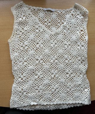Camiseta de encaje blanca