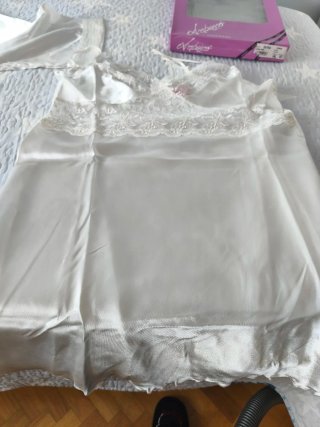 Camisón y Bata Blanco roto