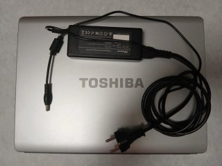Portátil Toshiba Satellite L300